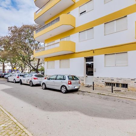 Quarteira 2Br - Near The Beach At Homesbyfc Extérieur photo