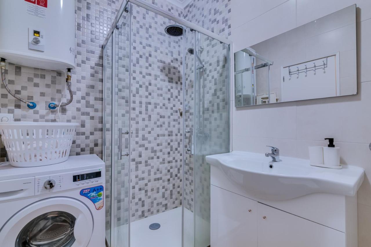 Quarteira 2Br - Near The Beach At Homesbyfc Extérieur photo