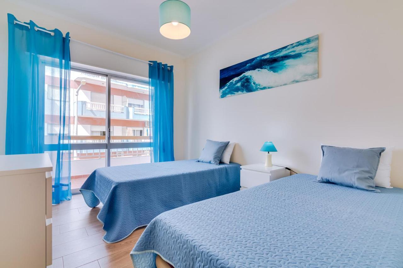 Quarteira 2Br - Near The Beach At Homesbyfc Extérieur photo
