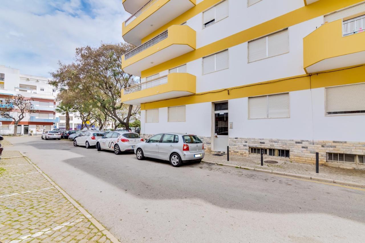 Quarteira 2Br - Near The Beach At Homesbyfc Extérieur photo